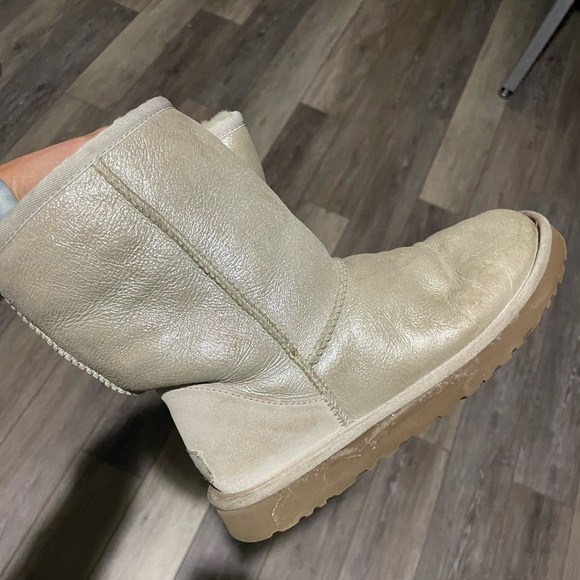 UGG Boots Size 7 - Picture 1 of 5